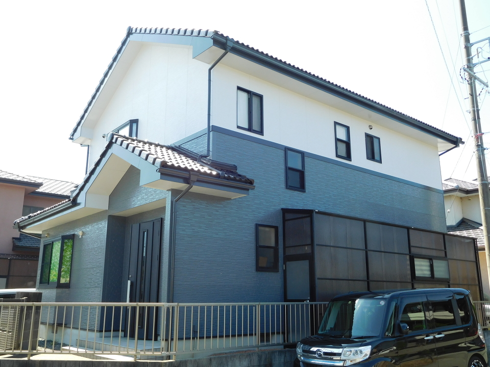 外壁塗装専門店EYE LINE